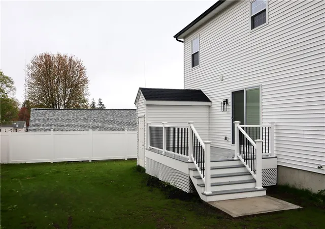 24th image of 165 Glendale Ave, Woonsocket, RI 02895 | MLS# 1419948