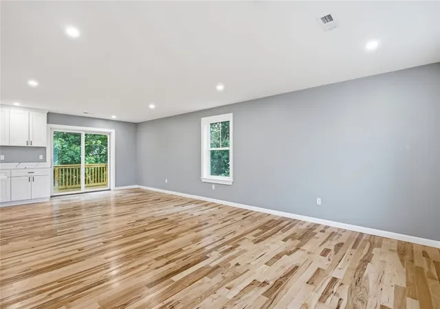 5th image of 8 Fairgreen Dr, West Warwick, RI 02893 | MLS# 1419924