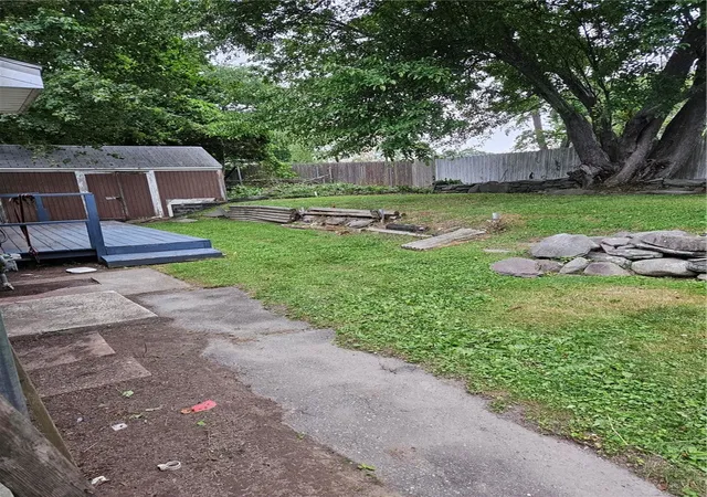 4th image of 28 Ludlow Rd, Middletown, RI 02842 | MLS# 1419887
