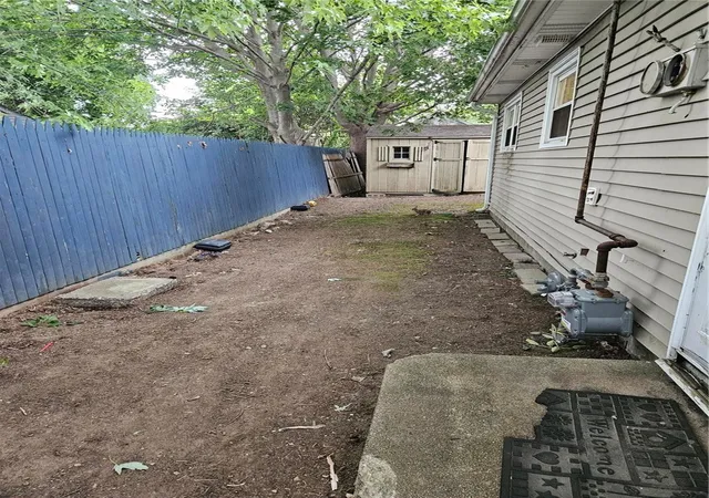 5th image of 28 Ludlow Rd, Middletown, RI 02842 | MLS# 1419887