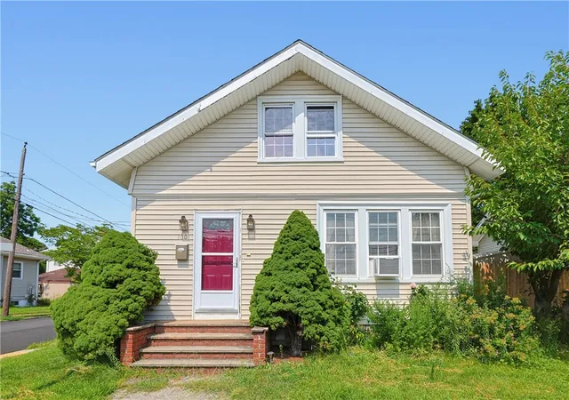 Photo 28 of Single family home for sale at 100 Centre St, Rumford, RI 02916 | MLS# 1419963 | Listing updated on 2026-08-30