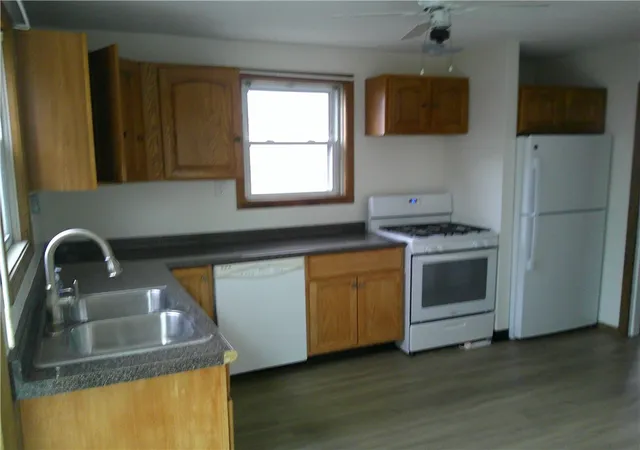 Photo 4 of Single family home for sale at 38 Littlefield St, Pawtucket, RI 02861 | MLS# 1415716 | Listing updated on 2026-10-05