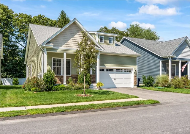 Photo 2 of Single family home for sale at 500 Sachem Rd, North Kingstown, RI 02852 | MLS# 1419515 | Listing updated on 2026-08-17