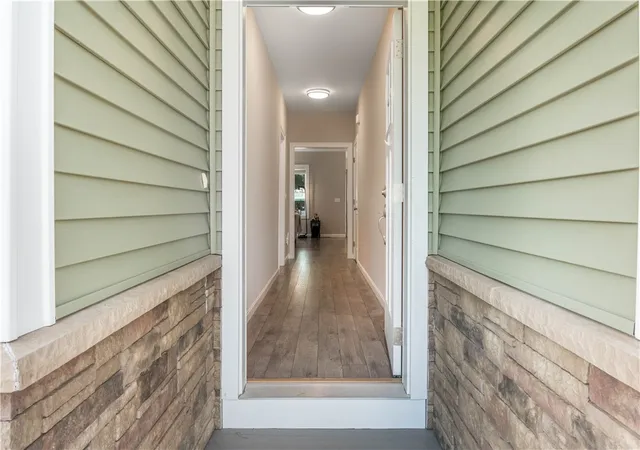 Photo 3 of Single family home for sale at 500 Sachem Rd, North Kingstown, RI 02852 | MLS# 1419515 | Listing updated on 2026-08-17