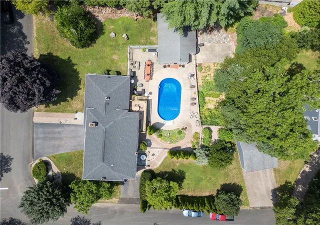 Photo 3 of Single family home for sale at 10 Sesame St, Westerly, RI 02891 | MLS# 1420015 | Listing updated on 2026-08-24