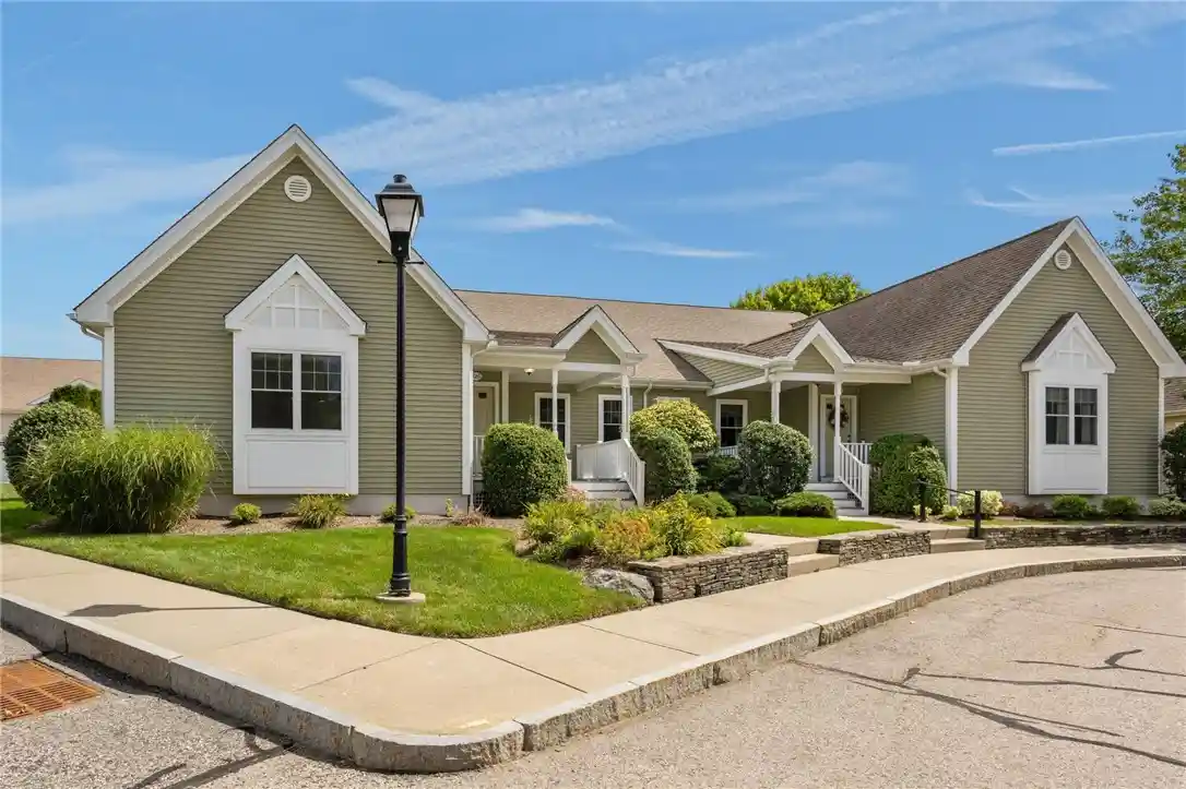 Condo for sale at 500 Mendon Rd #326, Cumberland, RI 02864 | MLS# 1420148