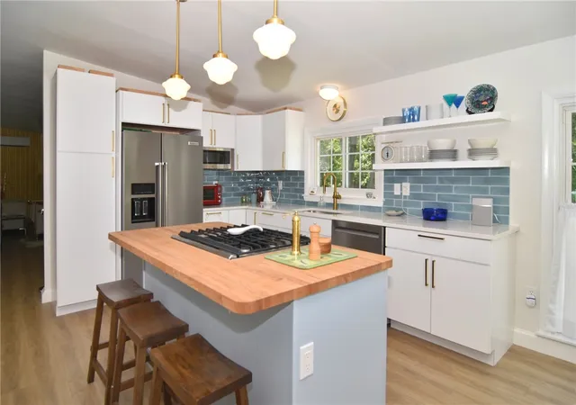 Photo 2 of Sale Pending at 221 Leisure Dr, Wakefield, RI 02879 | MLS# 1420043 | Listing updated on 2026-08-13