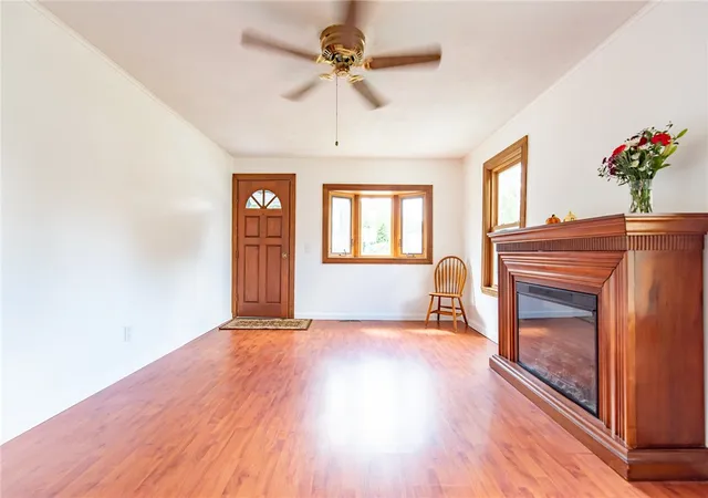 Photo 3 of Sale Pending at 10 Elmhurst St, Warwick, RI 02889 | MLS# 1420138 | Listing updated on 2026-08-14