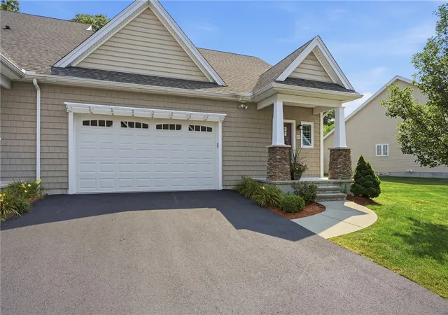Photo 2 of Sale Pending at 4 Justin Cir #D, Smithfield, RI 02917 | MLS# 1420382 | Listing updated on 2026-08-24