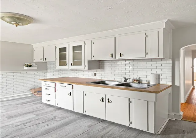 Photo 3 of Sale Pending at 87 Saint Paul St, North Smithfield, RI 02896 | MLS# 1420469 | Listing updated on 2026-09-23