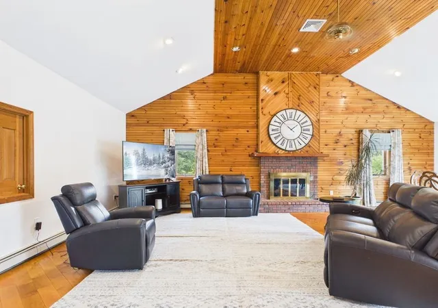 Photo 3 of Single family home for sale at 230 Curtis Cor Rd, Wakefield, RI 02879 | MLS# 1420409 | Listing updated on 2026-08-27