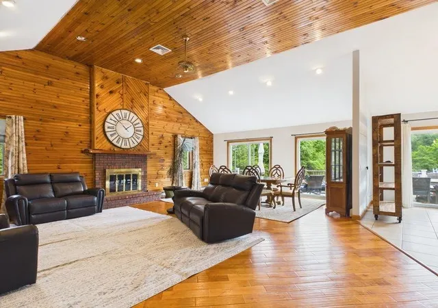 Photo 4 of Single family home for sale at 230 Curtis Cor Rd, Wakefield, RI 02879 | MLS# 1420409 | Listing updated on 2026-08-27