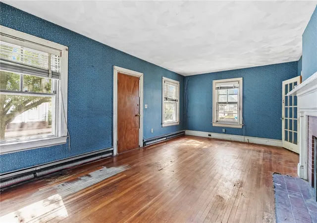 Photo 3 of Sale Pending at 199 Garden St, Pawtucket, RI 02860 | MLS# 1418534 | Listing updated on 2026-08-24