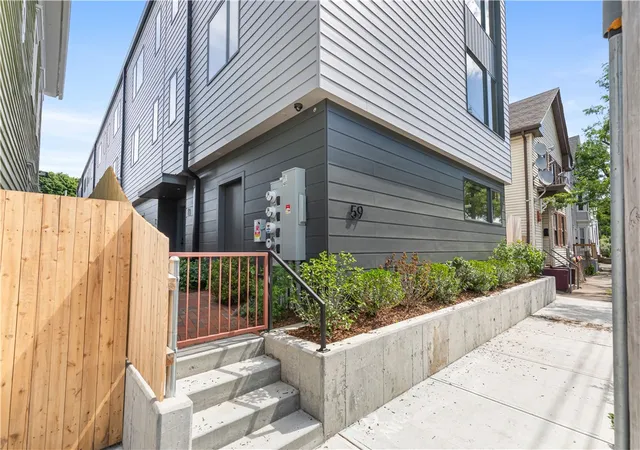Photo 3 of Condo for sale at 59 Warren St #6, Providence, RI 02907 | MLS# 1420309 | Listing updated on 2026-10-03