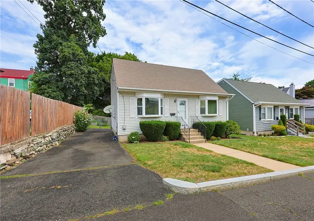 Photo 1 of Sale Pending at 11 Lynde St, Providence, RI 02908 | MLS# 1420535 | Listing updated on 2026-08-25