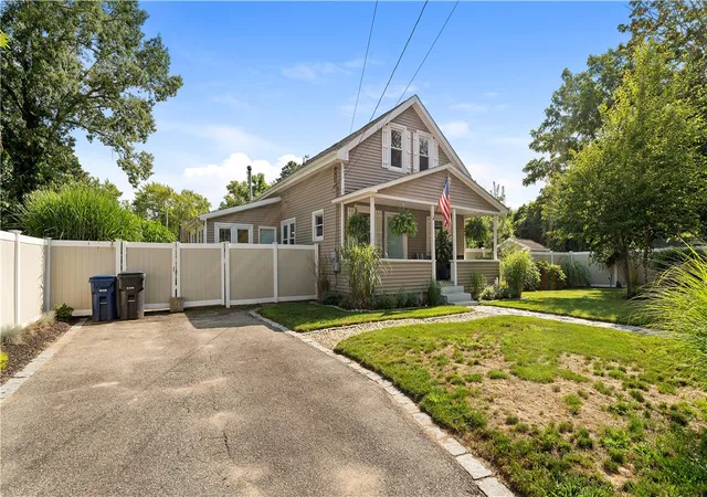 Photo 3 of Sale Pending at 344 Point Ave, Warwick, RI 02889 | MLS# 1418000 | Listing updated on 2026-08-31