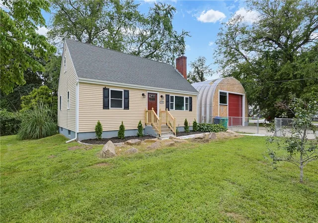 Photo 1 of Single family home for sale at 190 River Vue Ave, Warwick, RI 02889 | MLS# 1420582 | Listing updated on 2026-08-23