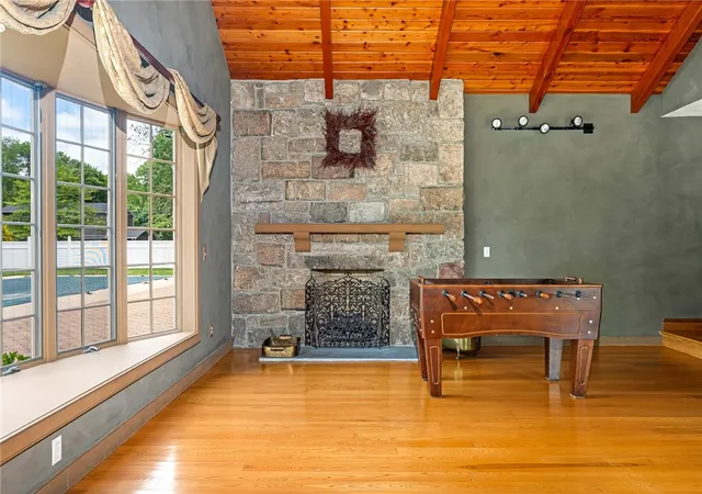 Photo 2 of Single family home for sale at 74 Oakwoods Dr, Wakefield, RI 02879 | MLS# 1420481 | Listing updated on 2026-09-01