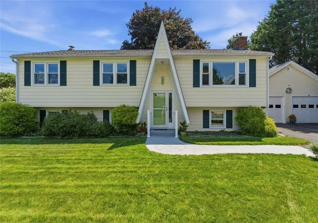 Photo 2 of Sale Pending at 9 Therese St, Narragansett, RI 02882 | MLS# 1420715 | Listing updated on 2026-08-27