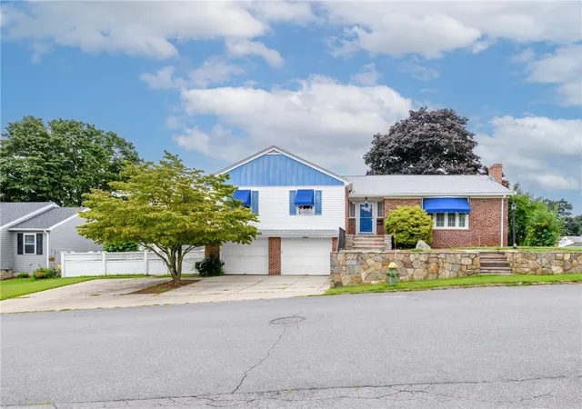 Photo 3 of Single family home for sale at 47 Homeland St, Johnston, RI 02919 | MLS# 1420591 | Listing updated on 2026-08-30