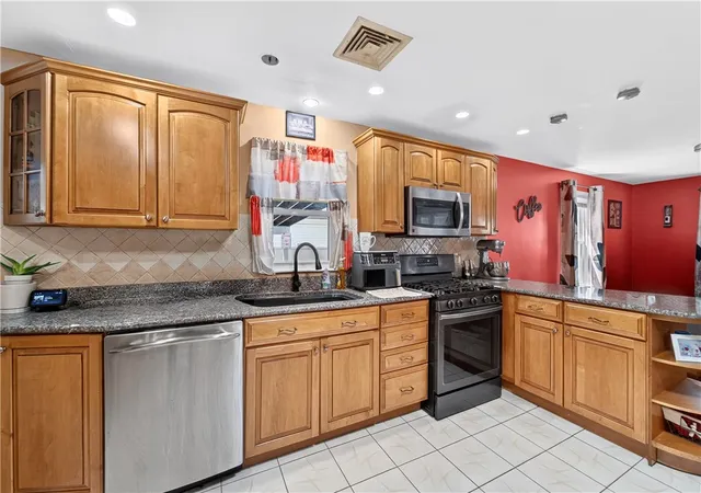 Photo 2 of Sale Pending at 53 Peckham St, Pawtucket, RI 02861 | MLS# 1420606 | Listing updated on 2026-08-31