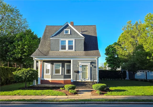 Photo 3 of Sale Pending at 225 Hunts Ave, Pawtucket, RI 02861 | MLS# 1420978 | Listing updated on 2026-08-28