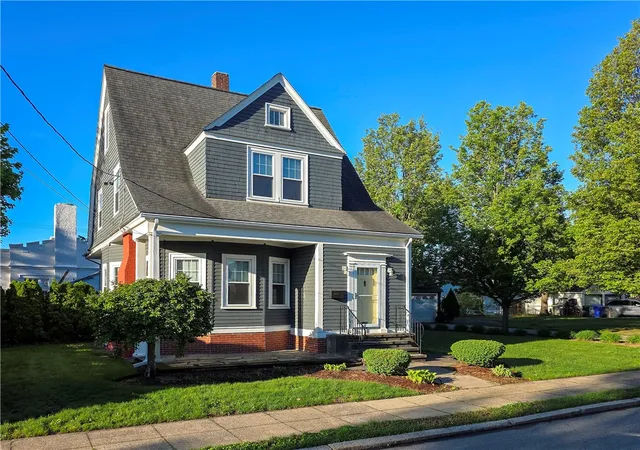 Photo 3 of Sale Pending at 225 Hunts Ave, Pawtucket, RI 02861 | MLS# 1420978 | Listing updated on 2026-08-28