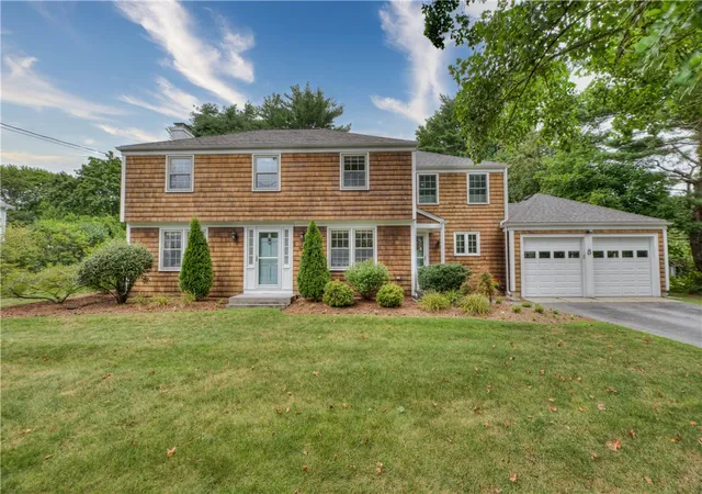 Photo 1 of Single family home for sale at 8 Lee Rd, Barrington, RI 02806 | MLS# 1420969 | Listing updated on 2026-08-30