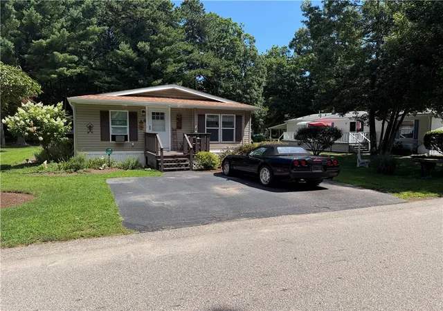 Photo 3 of Sale Pending at 4 Justin Ln, Coventry, RI 02816 | MLS# 1421100 | Listing updated on 2026-09-01
