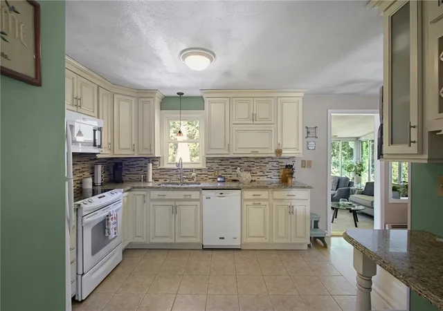 Photo 3 of Sale Pending at 8 Eastward Dr, Lincoln, RI 02865 | MLS# 1420683 | Listing updated on 2026-09-17