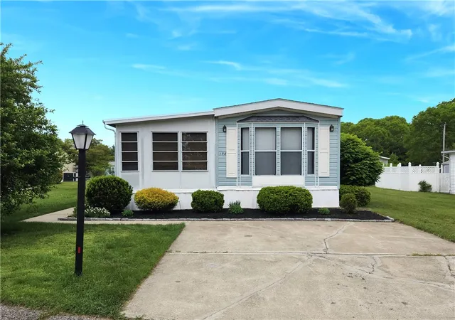 Photo 2 of Single family home for sale at 158 Holiday Ct, Wakefield, RI 02879 | MLS# 1421120 | Listing updated on 2026-10-11