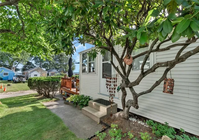 Photo 3 of Sale Pending at 29 E Andrew Comstock Rd, Warwick, RI 02886 | MLS# 1421213 | Listing updated on 2026-08-28