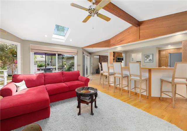 Photo 3 of Single family home for sale at 150 Stone Ridge Dr, East Greenwich, RI 02818 | MLS# 1421290 | Listing updated on 2026-08-30