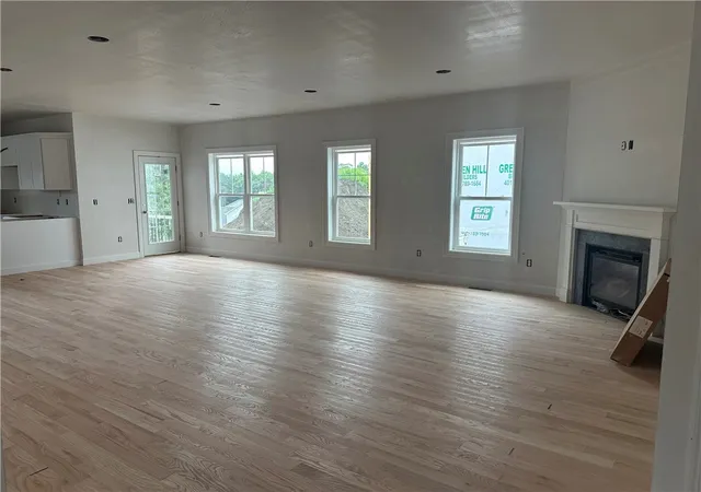 Photo 3 of Sale Pending at 11 Wyndham Wy, North Kingstown, RI 02852 | MLS# 1421388 | Listing updated on 2026-08-27