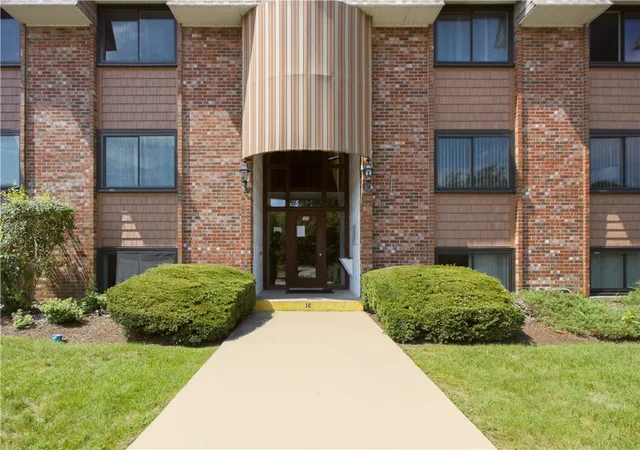 Photo 2 of Condo for sale at 510 Child St #106C, Warren, RI 02885 | MLS# 1421363 | Listing updated on 2026-08-28