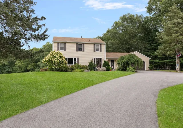 Photo 5 of Single family home for sale at 111 Olney Arnold Rd, Cranston, RI 02921 | MLS# 1420838 | Listing updated on 2026-08-28