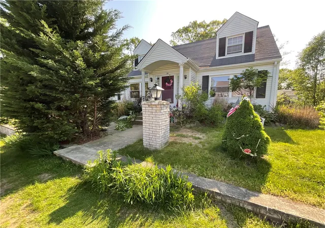 Photo 2 of Single family home for sale at 74 Aberdeen St, West Warwick, RI 02893 | MLS# 1421869 | Listing updated on 2026-08-28