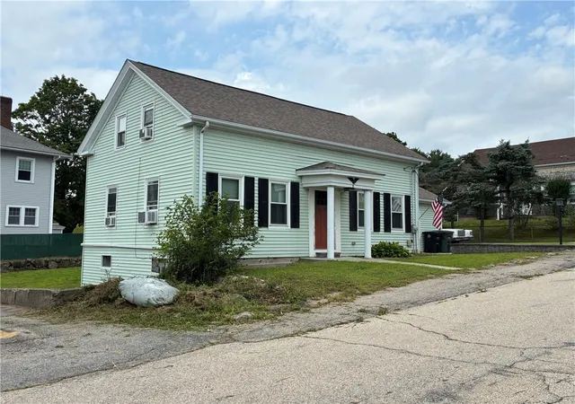Photo 1 of Single family home for sale at 8 Bates Ave, Coventry, RI 02816 | MLS# 1421901 | Listing updated on 2026-08-31