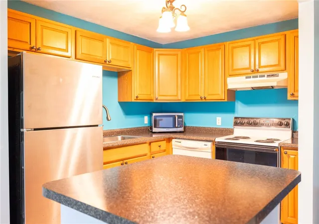 Photo 4 of Condo for sale at 2 Angle St #8, Manville, RI 02838 | MLS# 1421925 | Listing updated on 2026-08-31