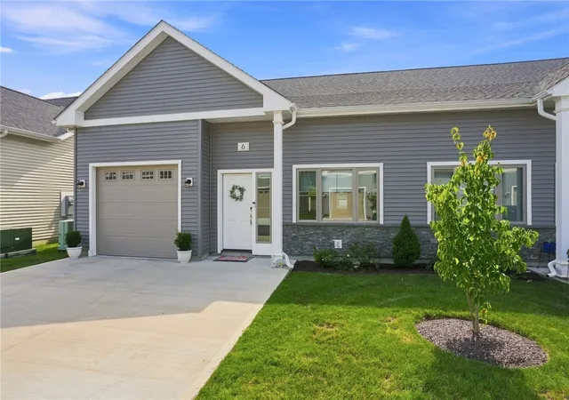 Photo 1 of Condo for sale at 6 W Valley Cir, West Warwick, RI 02893 | MLS# 1422048 | Listing updated on 2026-09-01