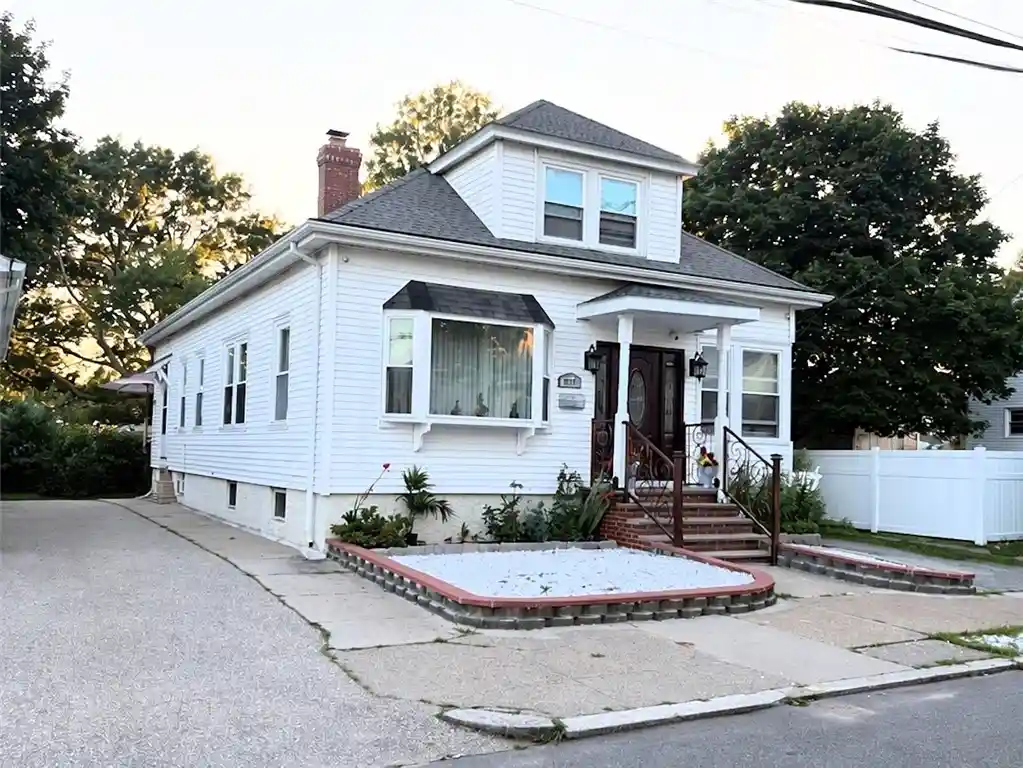 Photo 1 of Single family home for sale at 210 Lynch St, Providence, RI 02908 | MLS# 1422259 | Listing updated on 2026-10-26