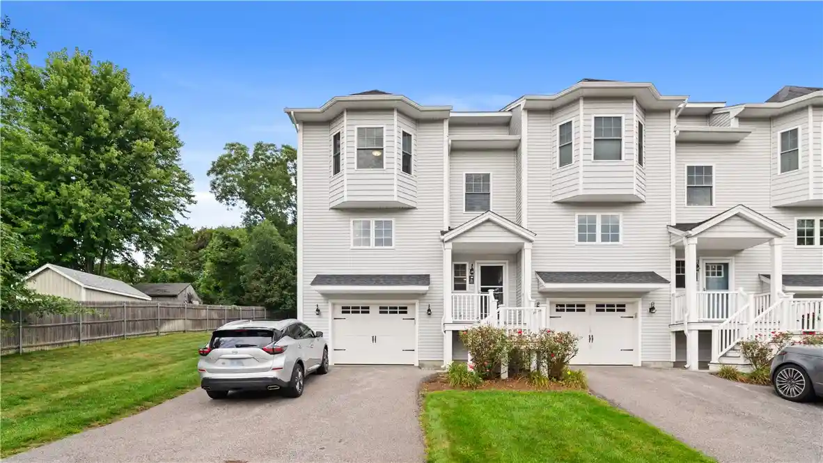 Condo for sale at 724 Centerville Rd #8, Warwick, RI 02886 | MLS# 1421956