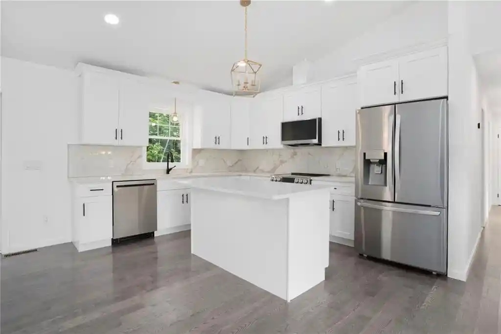 Photo 1 of Single family home for sale at 18 Pleasantview Ave, Johnston, RI 02919 | MLS# 1422440 | Listing updated on 2026-10-25