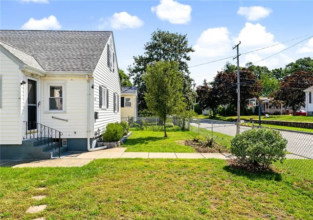 Photo 3 of Single family home for sale at 51 Lowell St, Cranston, RI 02910 | MLS# 1423311 | Listing updated on 2026-10-04
