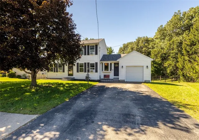 Photo 3 of Single family home for sale at 10 Sycamore Dr, Coventry, RI 02816 | MLS# 1423238 | Listing updated on 2026-10-11