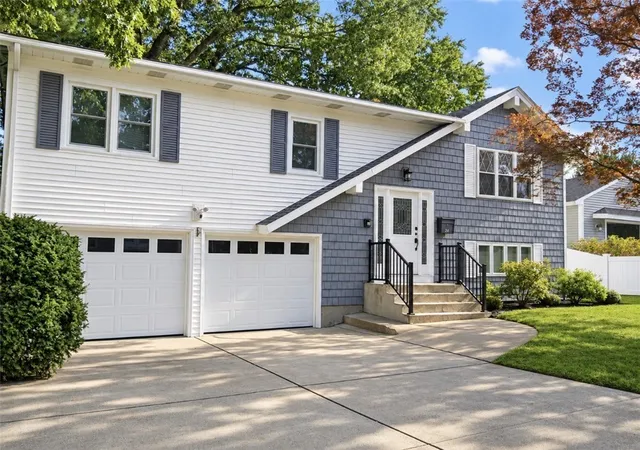 Photo 1 of Sale Pending at 221 Hyde St, Cranston, RI 02920 | MLS# 1423536 | Listing updated on 2026-10-09