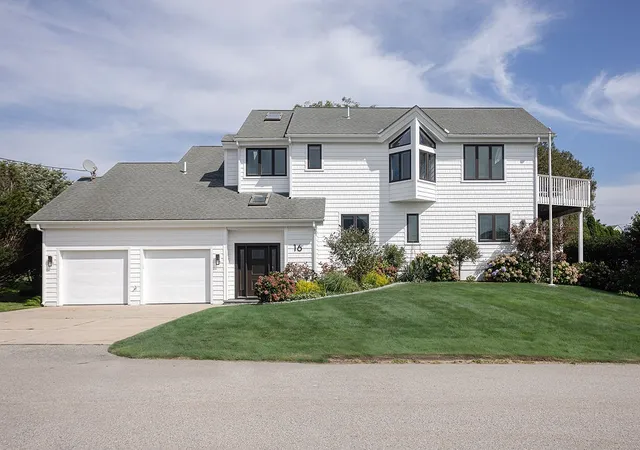 Photo 3 of Single family home for sale at 16 Larch Ave, Narragansett, RI 02882 | MLS# 1422687 | Listing updated on 2026-09-27