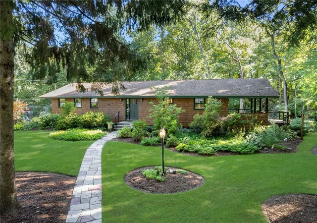 Photo 2 of Single family home for sale at 200 River Farm Dr, East Greenwich, RI 02818 | MLS# 1423484 | Listing updated on 2026-09-28