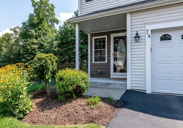 Photo 2 of Sale Pending at 1027 Providence St #7A, West Warwick, RI 02893 | MLS# 1423512 | Listing updated on 2026-10-10