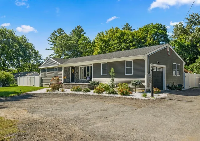 Photo 3 of Sale Pending at 58 Cedar Swamp Rd, Smithfield, RI 02917 | MLS# 1423280 | Listing updated on 2026-10-09